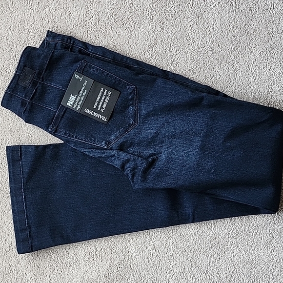 Paige High Rise Manhattan - Picture 1 of 6